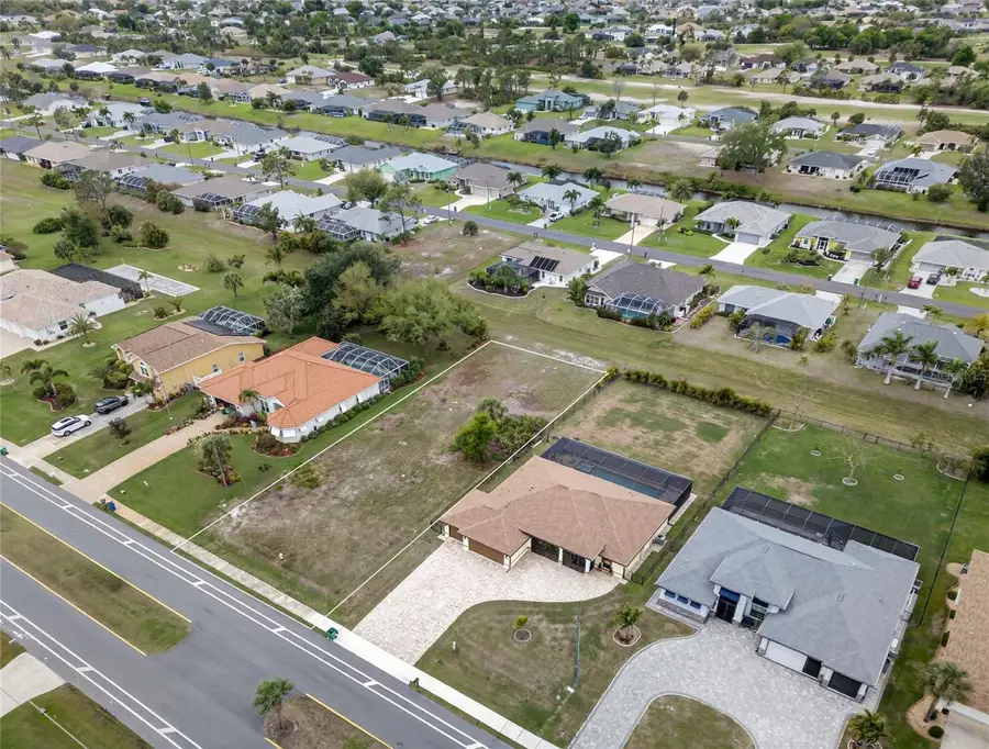 211 Rotonda Boulevard N, Rotonda West, FL 33947 - #3