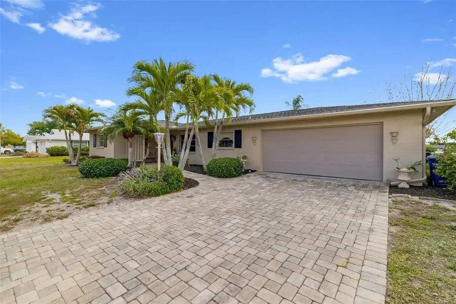 3136 Gulf Gate Drive, Sarasota, FL 34231 - #2
