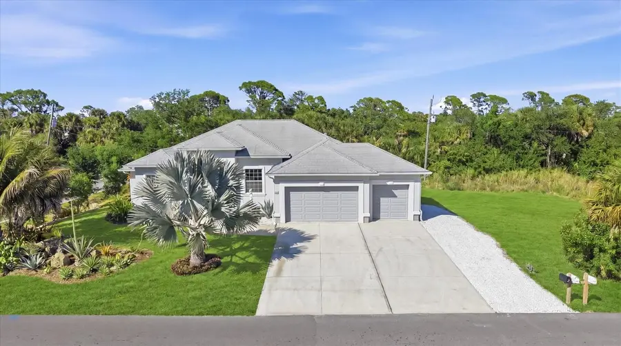 1112 Seneca Road, Venice, FL 34293 - #2