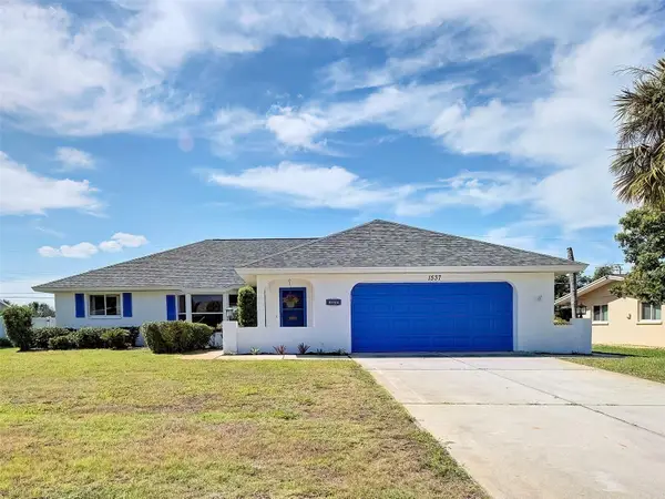 1537 Crest Drive, ENGLEWOOD, FL 34223