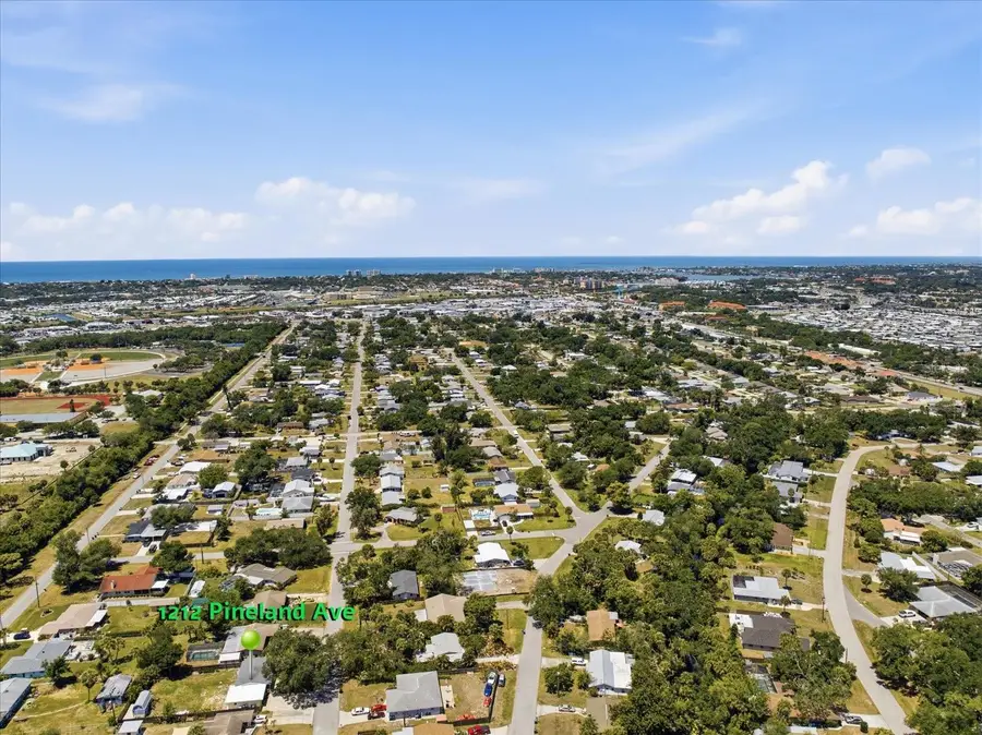 1212 Pineland Avenue, Venice, FL 34285 - #3