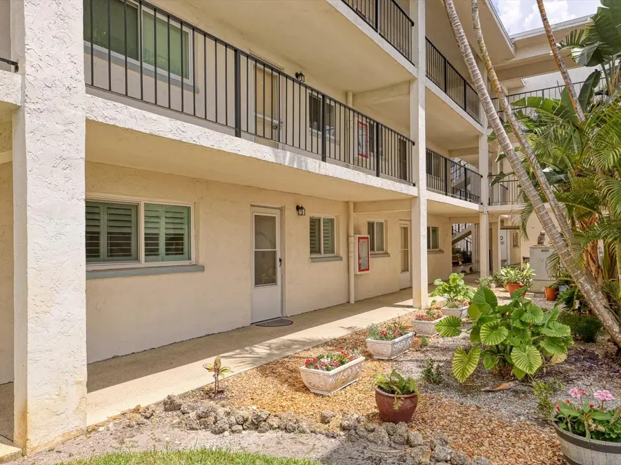 708 Tamiami Trail S #105, Venice, FL 34285 - #3