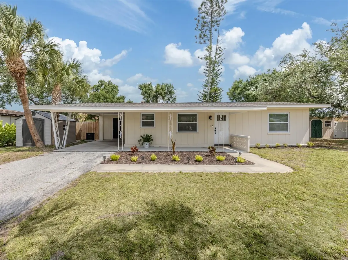 929 Cypress Avenue, Venice, FL 34285 - #1