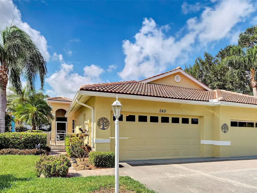 249 Vista Del Lago Way, Venice, FL 34292 - #2