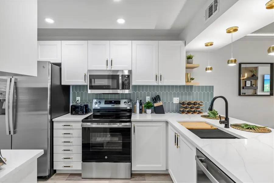 437 Cerromar Lane #424, Venice, FL 34293 - #3