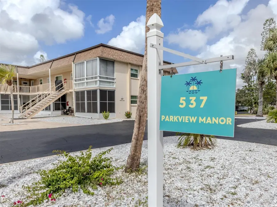 537 Manatee Ct #204, Venice, FL 34285 - #2