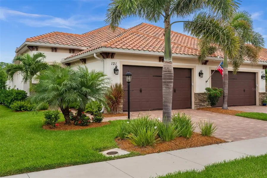 121 Colebrook Court, Venice, FL 34292 - #2