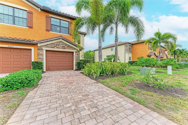 20210 Lagente Circle, VENICE, FL 34293
