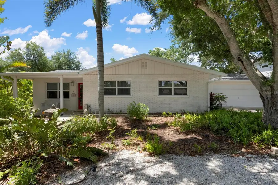 417 Baycrest Drive, Venice, FL 34285 - #2
