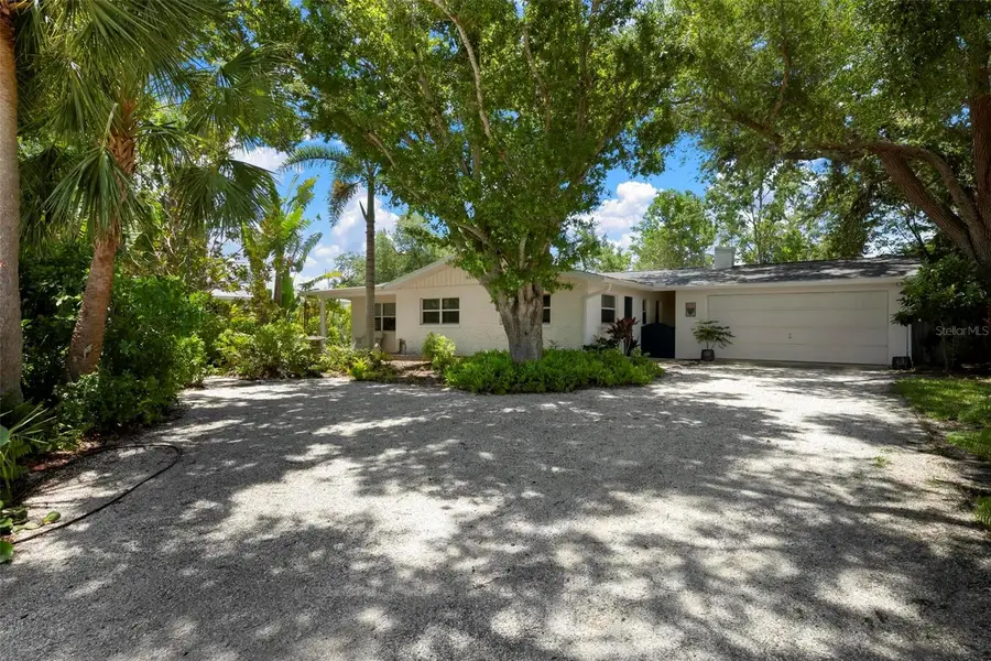 417 Baycrest Drive, Venice, FL 34285 - #3