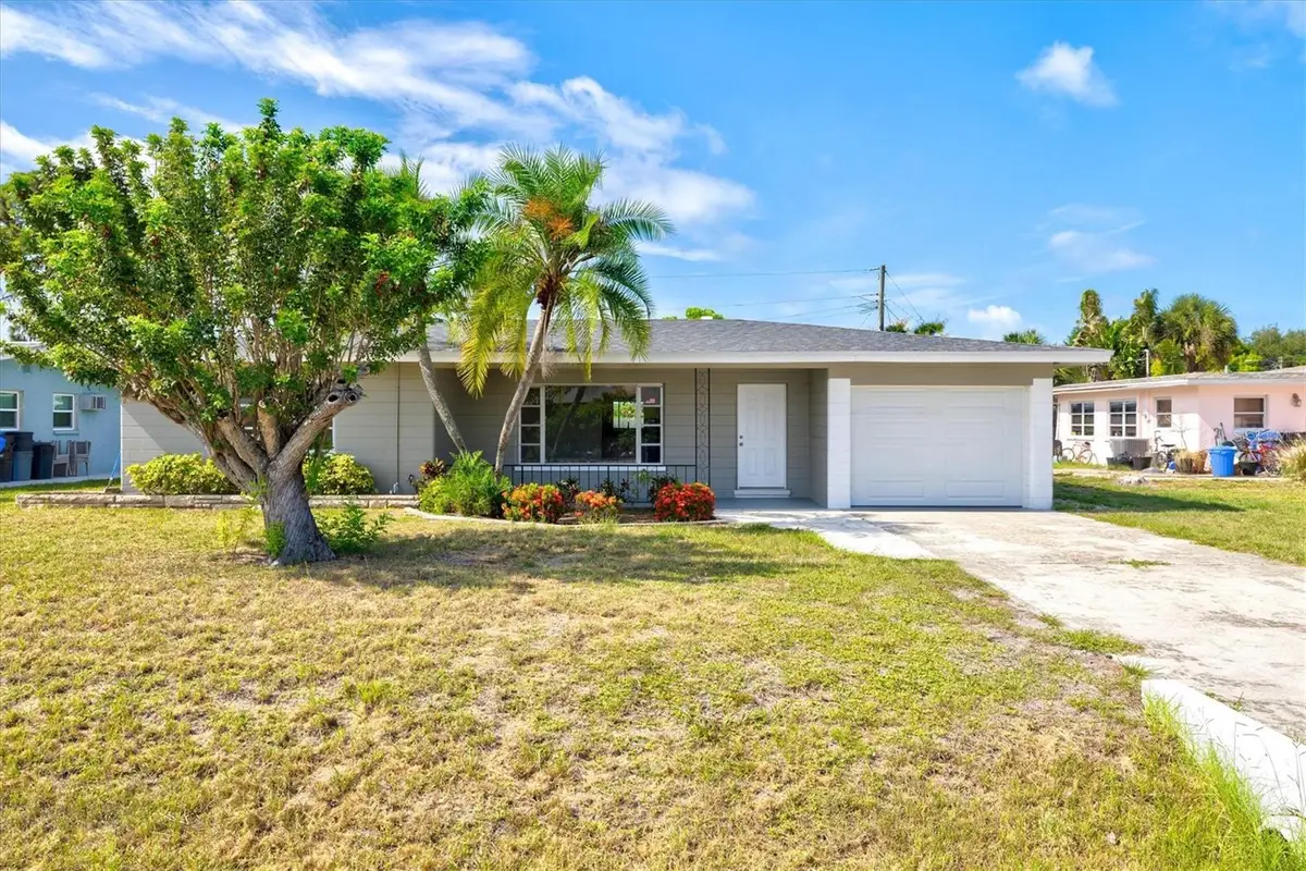 106 Aurora Street E, Venice, FL 34285 - #1