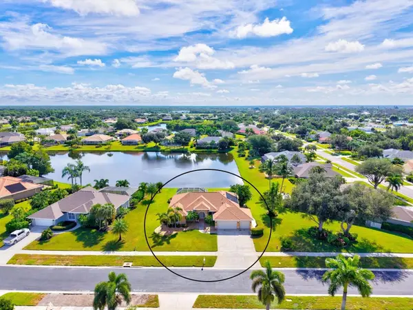 203 Lake Victoria Court, ENGLEWOOD, FL 34223