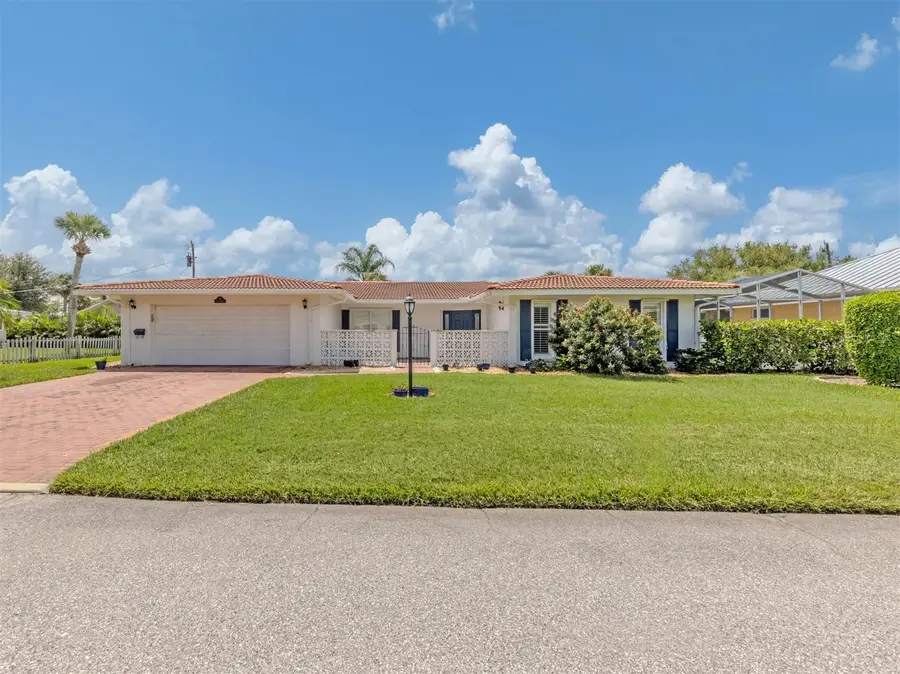 12 Gulf Manor Drive, Venice, FL 34285 - #2