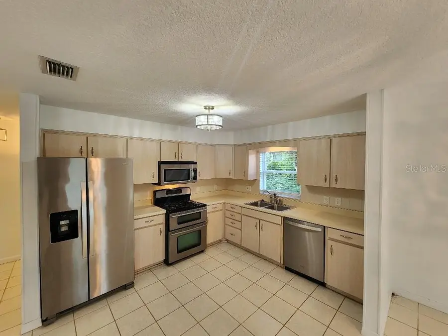 798 E 11th Avenue, New Smyrna Beach, FL 32169 - Image #3