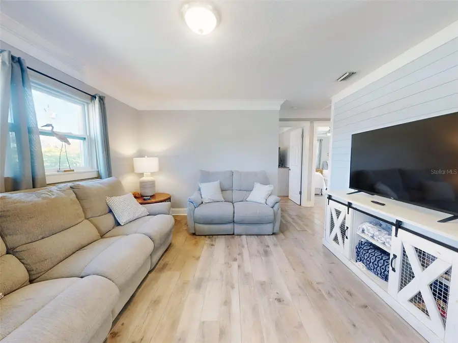 16 Hillside Drive, New Smyrna Beach, FL 32169 - #3