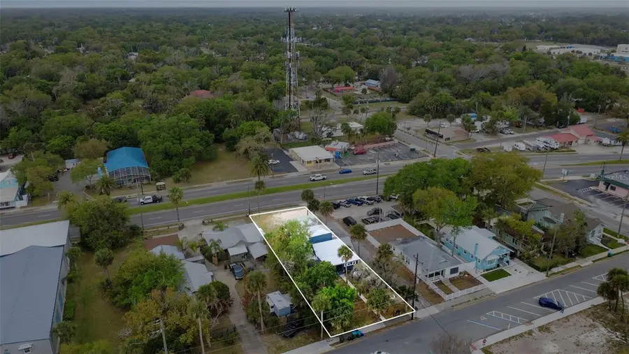 324 N Orange Street, New Smyrna Beach, FL 32168 - #2