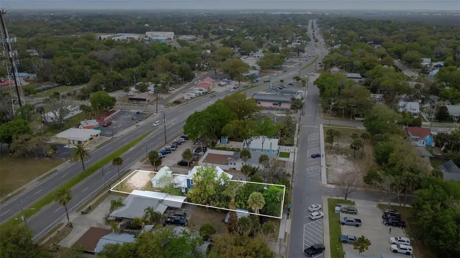 324 N Orange Street, New Smyrna Beach, FL 32168 - #3