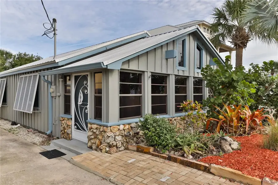 314 Due East Street, New Smyrna Beach, FL 32169 - #3