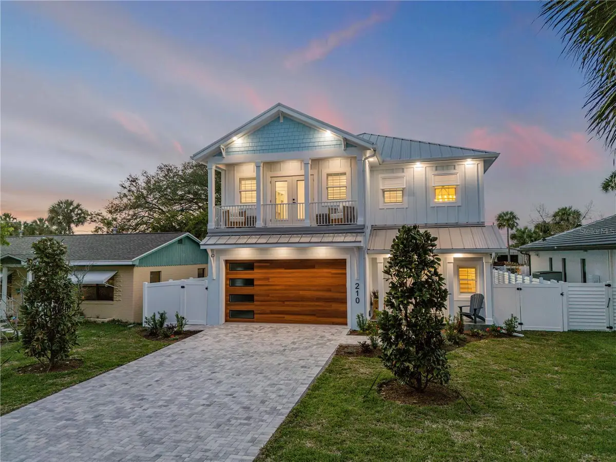 210 Due East Street, New Smyrna Beach, FL 32169 - #1