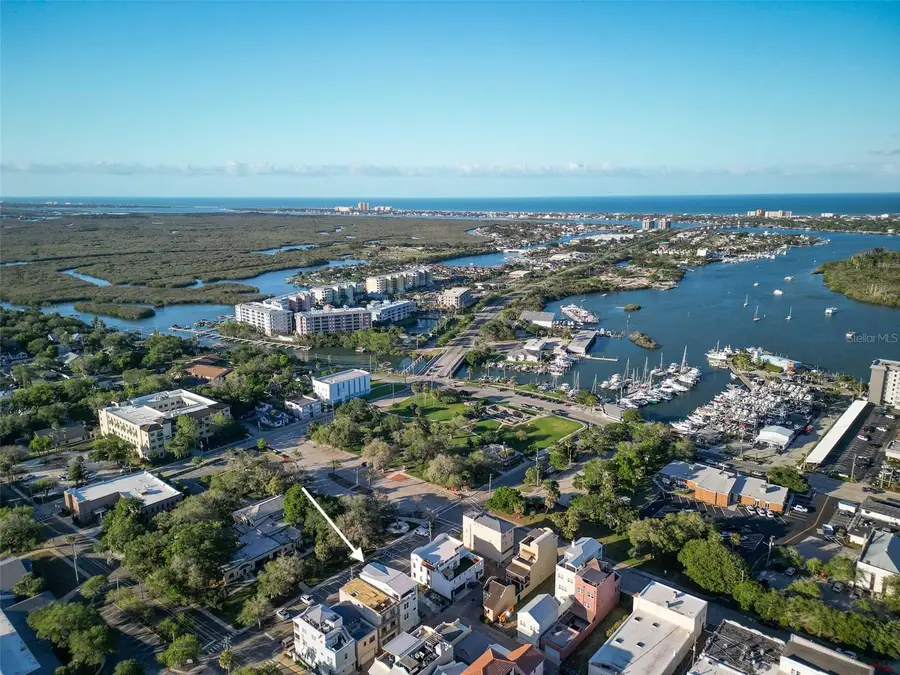 140 Julia Street, New Smyrna Beach, FL 32168 - #3