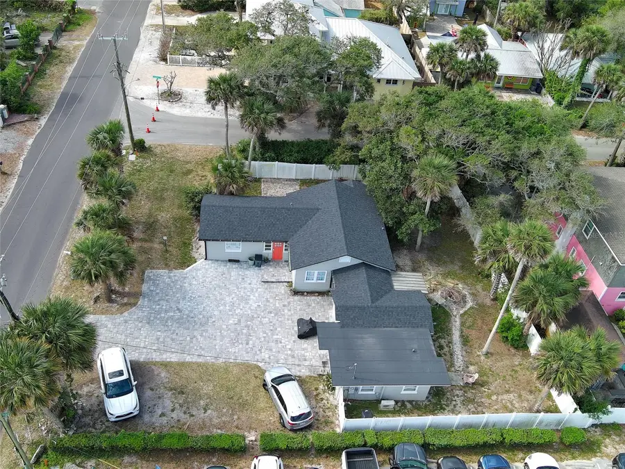 200 S Pine Street, New Smyrna Beach, FL 32169 - #3