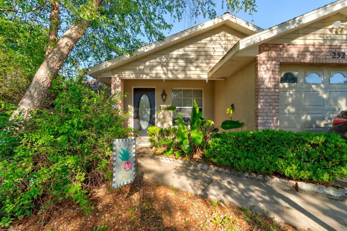 252 E Lancaster Avenue, Orange City, FL 32763 - #1