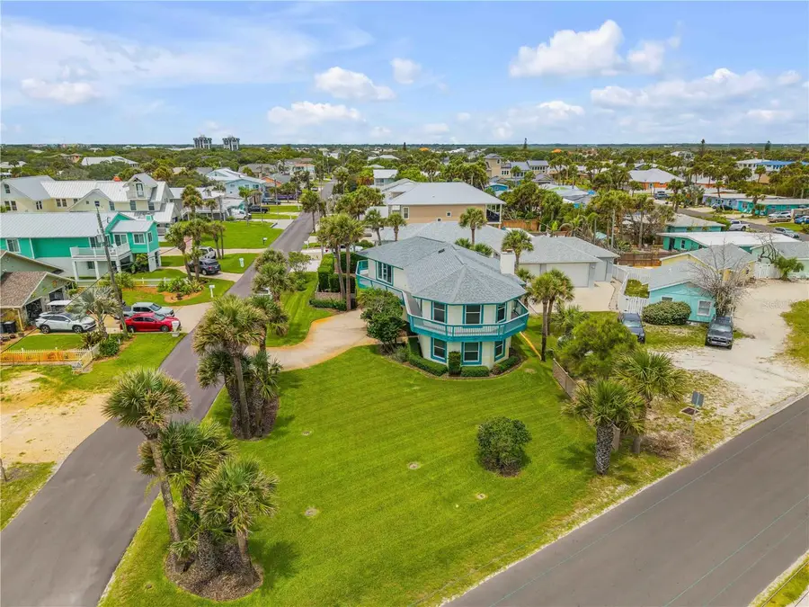 320 Due East Street, New Smyrna Beach, FL 32169 - #3
