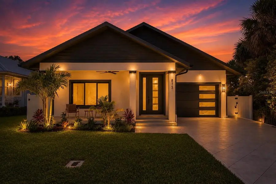 813 E 1st Avenue, New Smyrna Beach, FL 32169 - #2