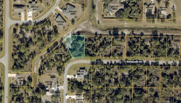 Honeycomb Circle, NORTH PORT, FL 34291