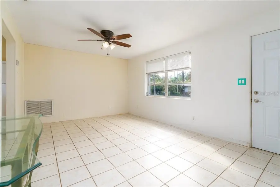 536 Olive Street, South Daytona, FL 32119 - #3