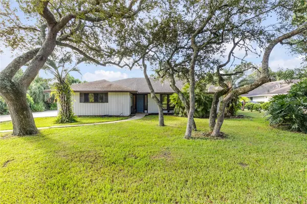 530 Club House Boulevard, NEW SMYRNA BEACH, FL 32168