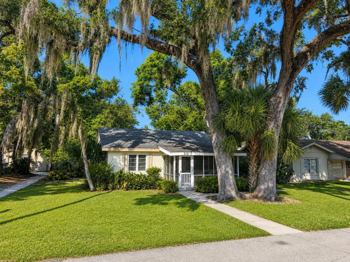 312 Hillman Street, New Smyrna Beach, FL 32168 - #1