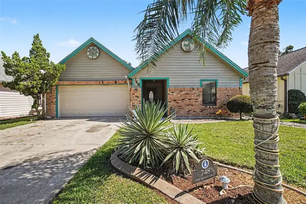 748 Pine Shores Circle, NEW SMYRNA BEACH, FL 32168