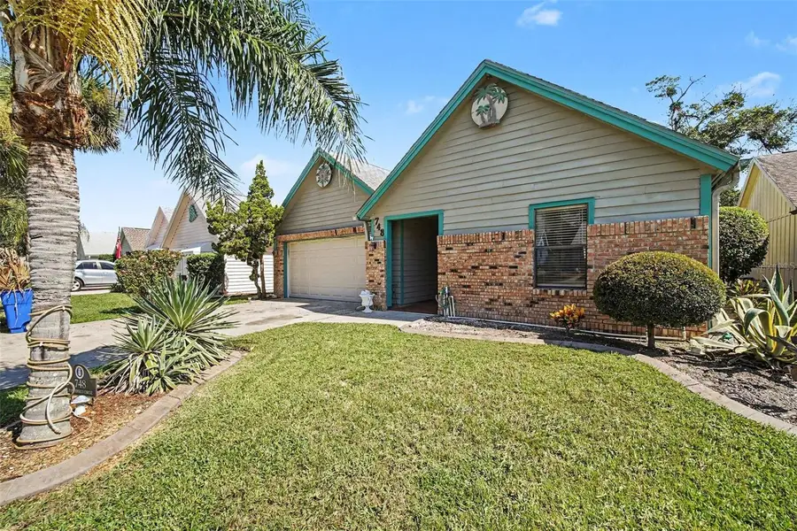 748 Pine Shores Circle, New Smyrna Beach, FL 32168 - #2
