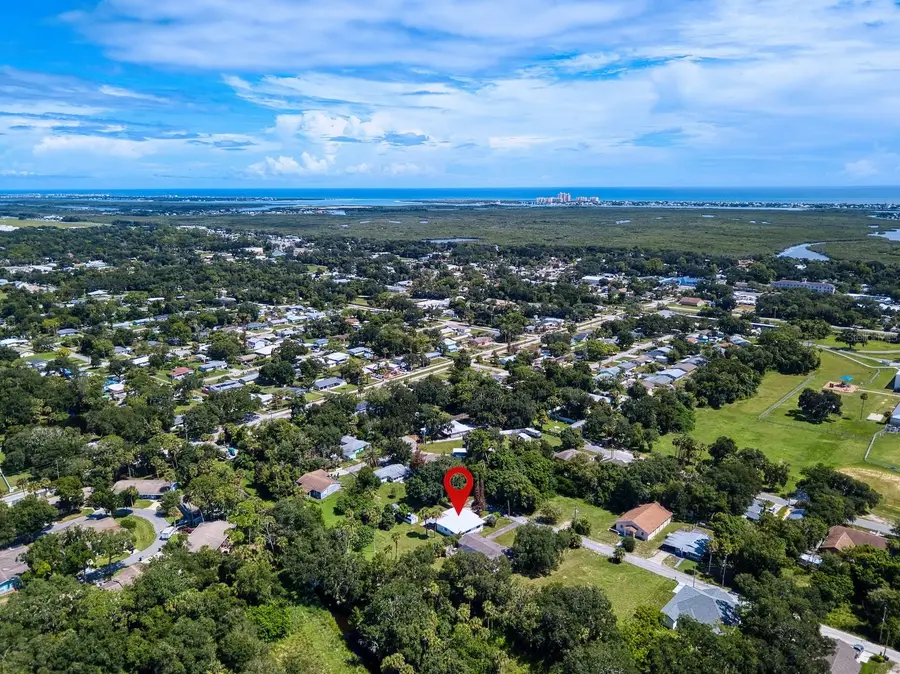 628 N Duss Street, New Smyrna Beach, FL 32168 - #3