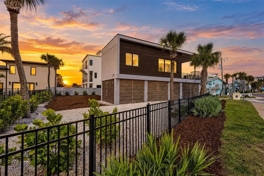 429 Columbus Avenue, New Smyrna Beach, FL 32169 - #3