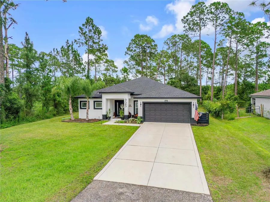 925 11th Avenue, Deland, FL 32724 - #2