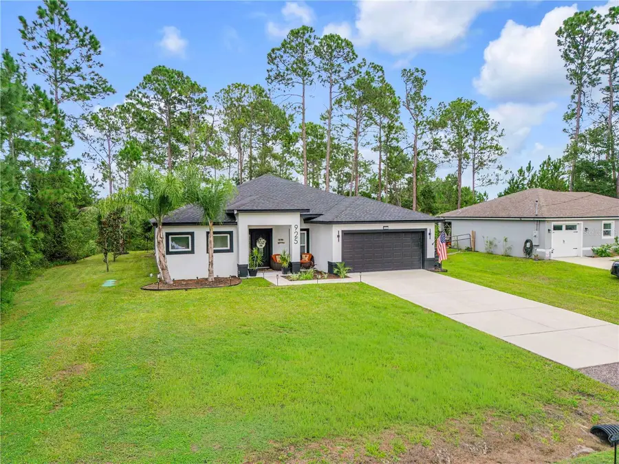 925 11th Avenue, Deland, FL 32724 - #3
