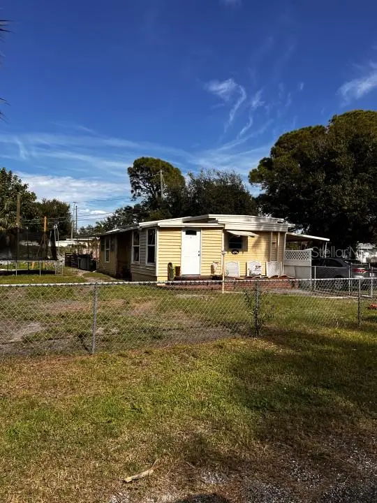 1331 Mentone Drive Ne, ST PETERSBURG, FL 33702