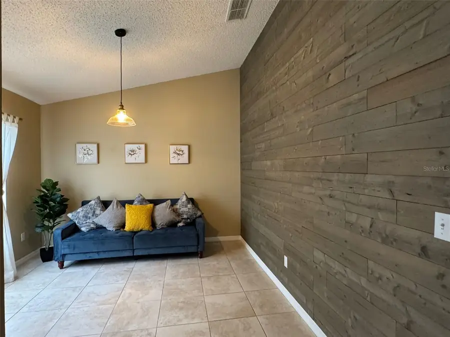 425 Cardinal Ct, Poinciana, FL 34759 - Image #3