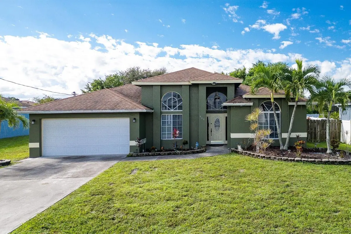 566 Sw Halifax Ave, Port Saint Lucie, FL 34953 - Image #1