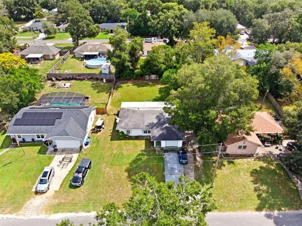 467 Lancaster Avenue, ORANGE CITY, FL 32763