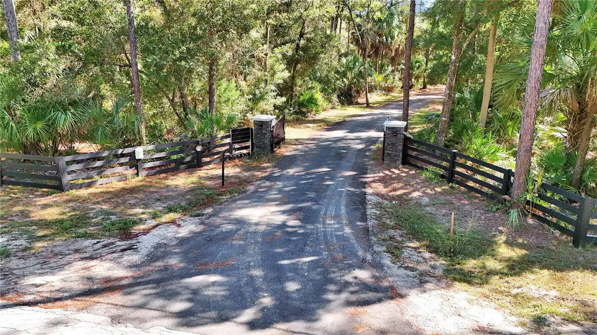 4599 N Williams Avenue, Crystal River, FL 34428 - Image #1