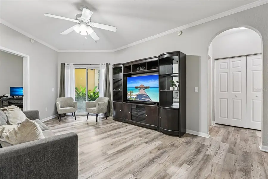 860 N Orange Avenue #153, Orlando, FL 32801 - Image #2