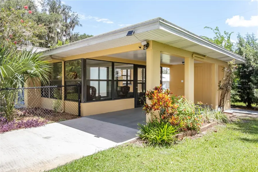 951 Cr 453, Lake Panasoffkee, FL 33538 - Image #2