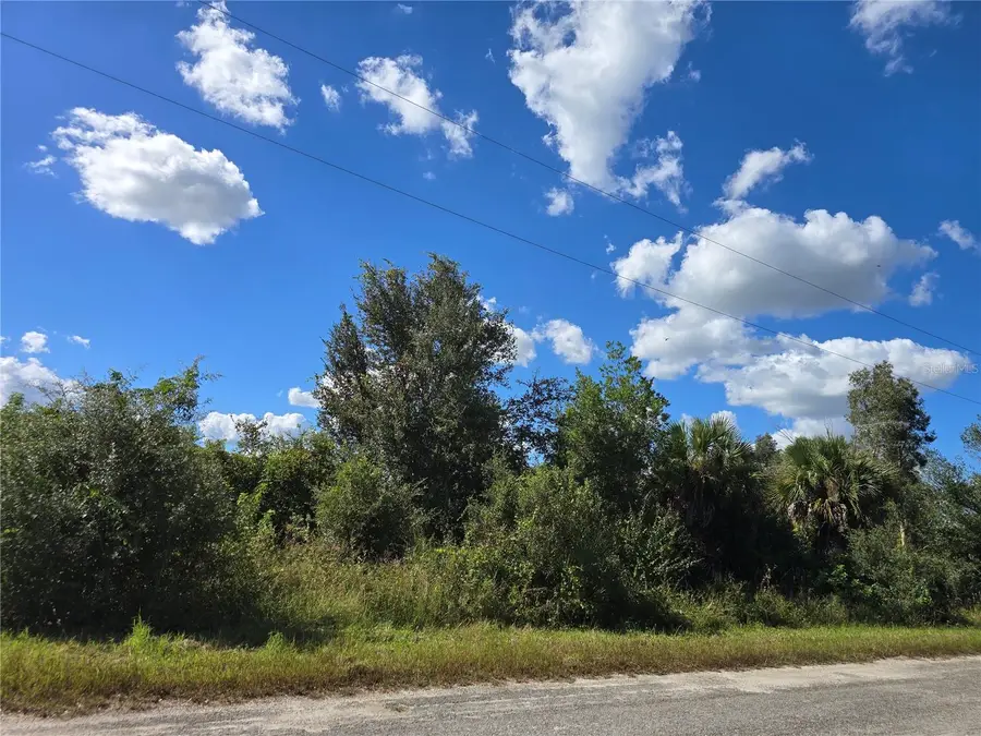 526 Cable Avenue S, Lehigh Acres, FL 33974 - Image #2