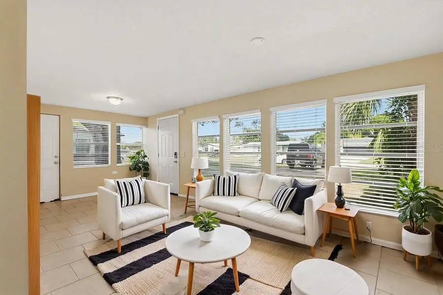 1300 79th Avenue N, Saint Petersburg, FL 33702 - Image #2