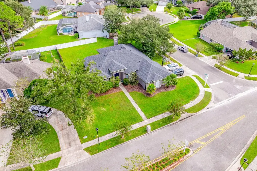 1633 Carillon Park Drive, Oviedo, FL 32765 - Image #2