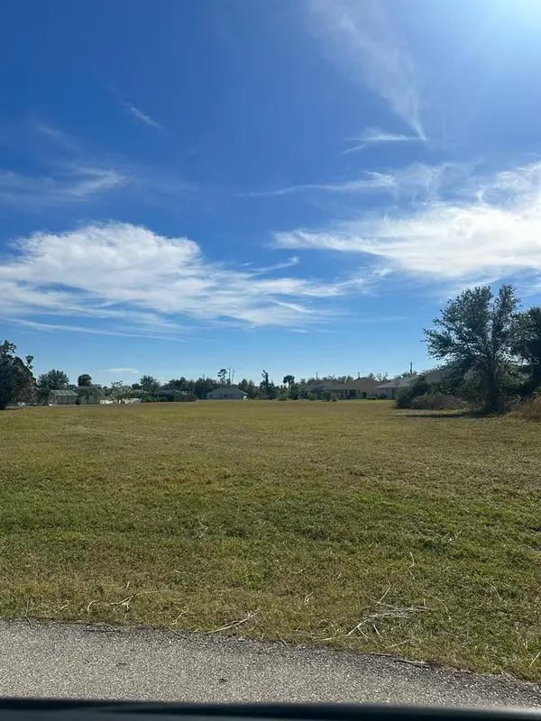 Address Withheld By Seller, PUNTA GORDA, FL 33983
