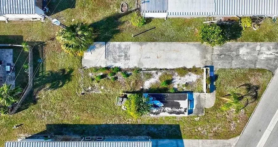 216 Captains Walk, North Fort Myers, FL 33917 - Image #3